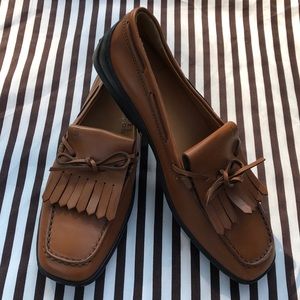 TODS NWOT Italian leather loafers